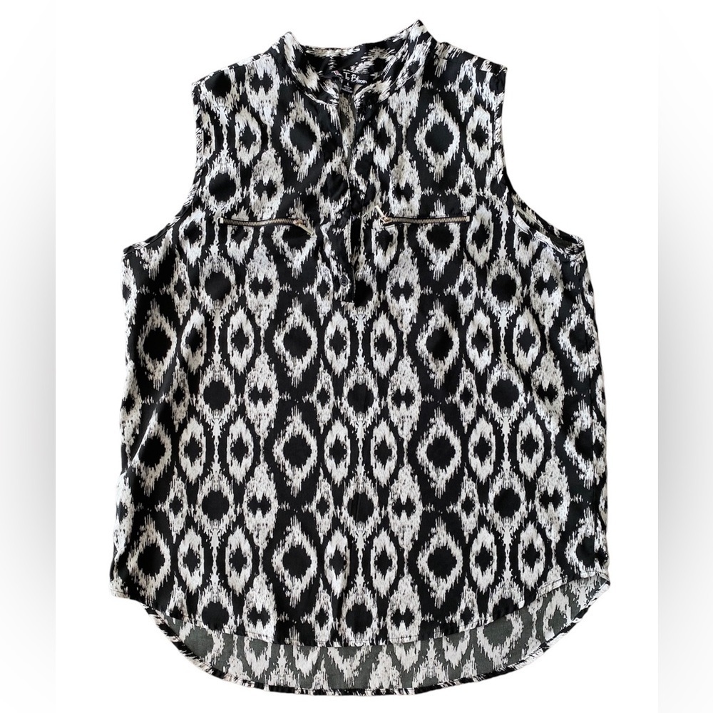 Time to Bloom black and white top, size L